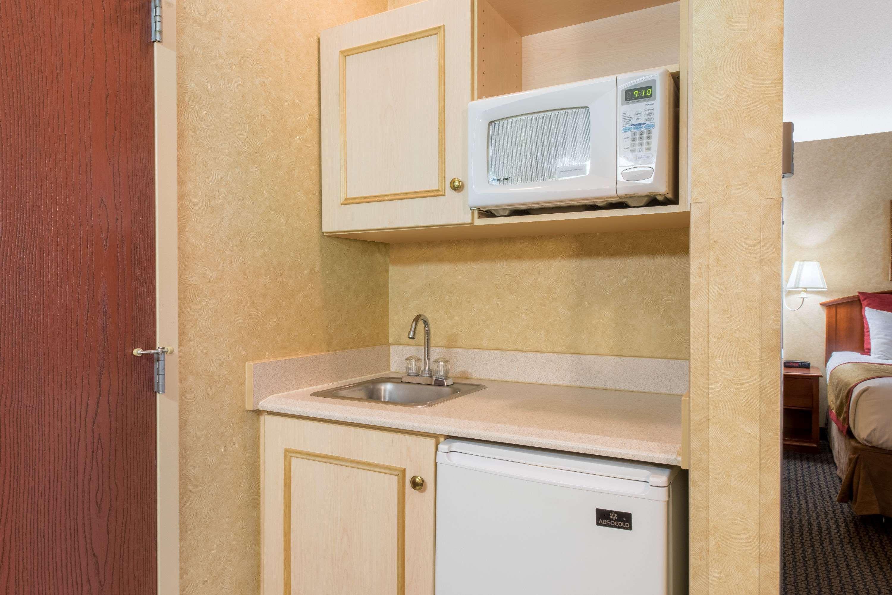 Lancaster Suites Fertility Exterior foto
